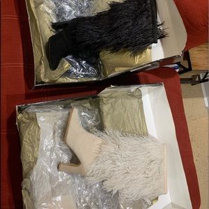 Black and beige boots with feathers